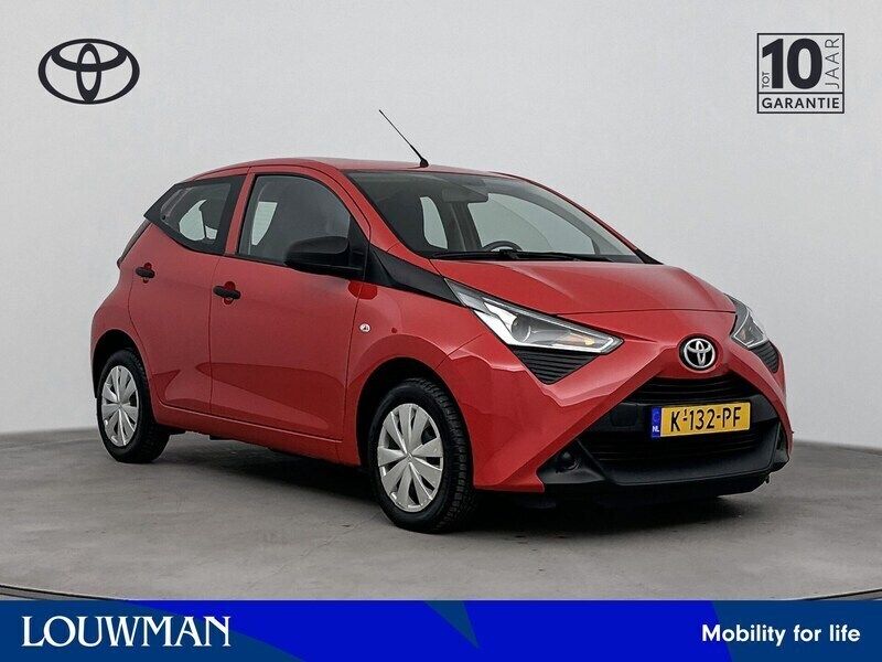 Rood Gebruikt 2021 Toyota Aygo Hatchback | € 11.595 (Eerlijke prijs) - Afbeelding 1/3