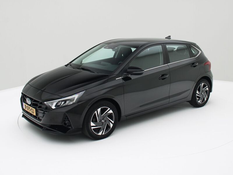 Zwart Gebruikt 2021 Hyundai i20 Comfort Hatchback | € 14.350 (Eerlijke prijs) - Afbeelding 1/3