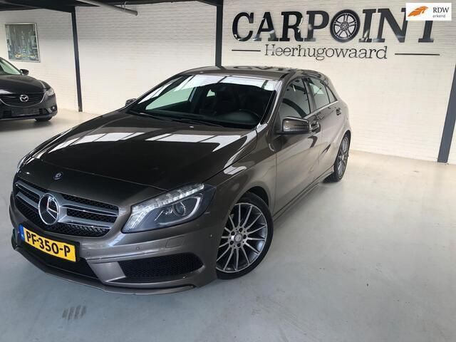 Grijs Gebruikt 2013 Mercedes A180 Prestige Hatchback | € 11.499 (Duur) - Afbeelding 1/4