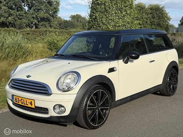 Wit Gebruikt 2008 Mini Cooper Clubman Pepper Stationwagen | € 5.500 (Iets duurder) - Afbeelding 1/4
