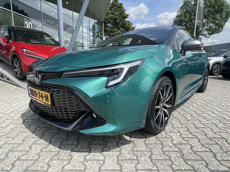 Occasion Toyota Corolla Hybrid Sport 2025 Groen Stationwagen