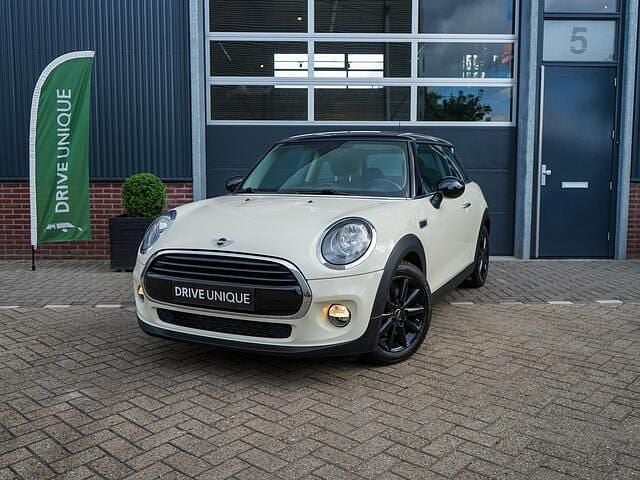Wit Gebruikt 2016 Mini Cooper Pepper Hatchback | € 14.900 (Goede deal) - Afbeelding 1/4