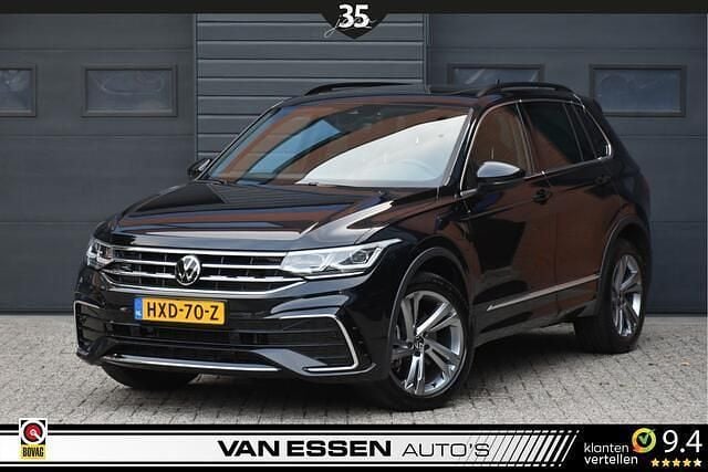 Zwart Gebruikt 2023 VW Tiguan Business SUV | € 43.895 (Iets duurder) - Afbeelding 1/4