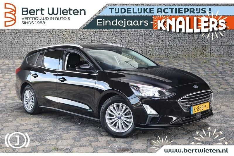 Zwart Gebruikt 2021 Ford Focus Titanium Stationwagen | € 19.735 (Eerlijke prijs) - Afbeelding 1/3