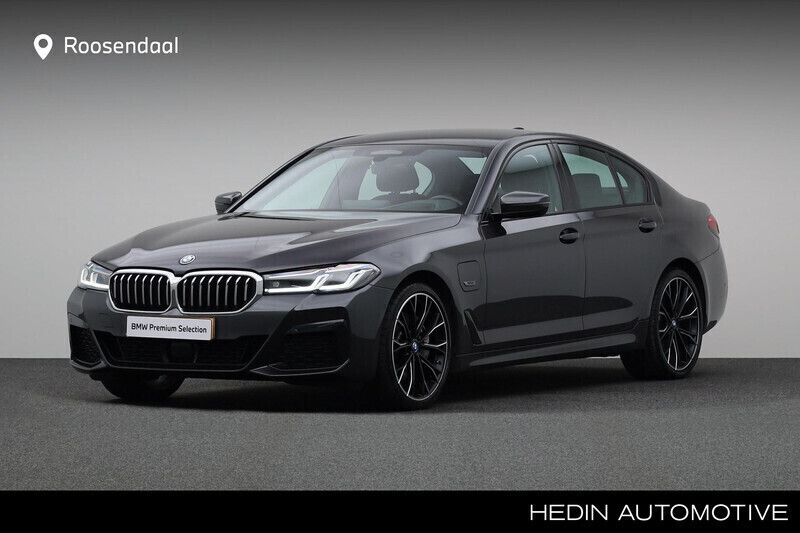 Sophistograu brillianteffect metallic (grijs metallic) Gebruikt 2022 BMW 545e Comfort Edition Sedan | € 55.880 (Eerlijke prijs) - Afbeelding 1/4