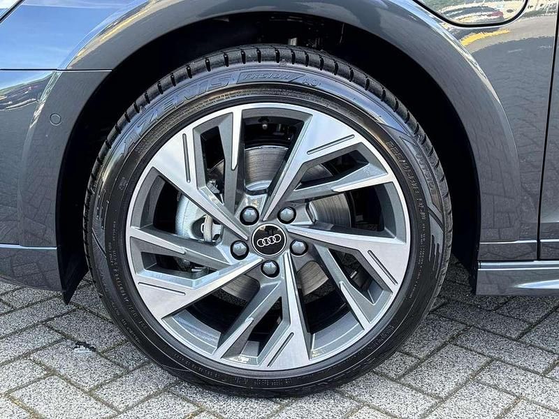 Nieuw Audi A3 e-tron Advanced 204 PK (150 kW) 2025 Grijs Hatchback