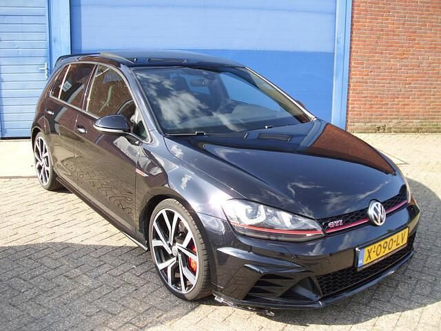 Zwart Gebruikt 2017 VW Golf VII GTI Hatchback | € 21.950 (Eerlijke prijs) - Afbeelding 1/4