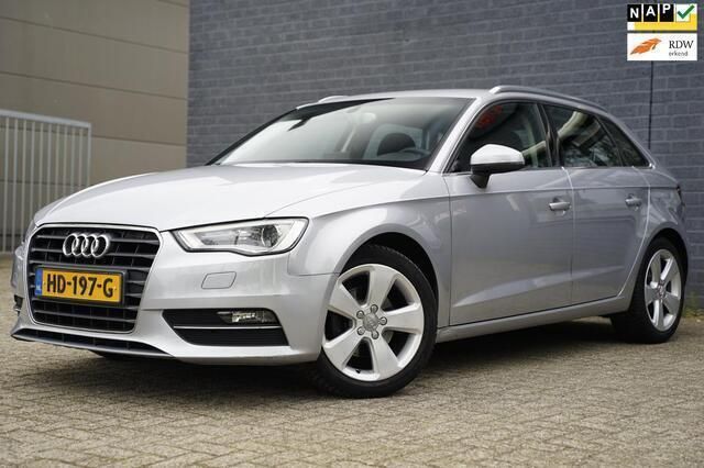 Grijs Gebruikt 2014 Audi A3 Sportback Ambition Hatchback | € 12.950 (Iets duurder) - Afbeelding 1/4