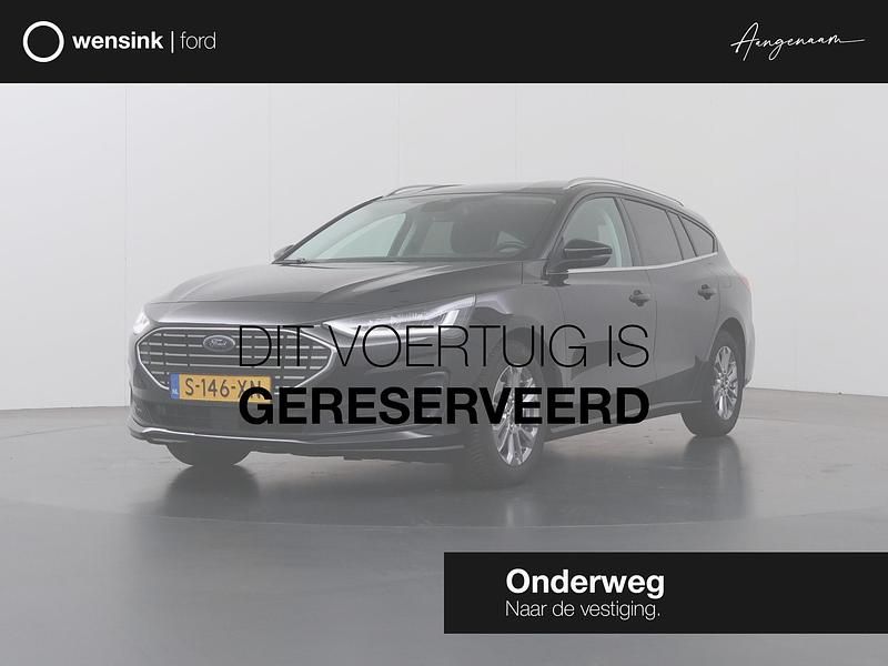 Zwart Gebruikt 2023 Ford Focus Titanium Stationwagen | € 20.830 - Afbeelding 1/4