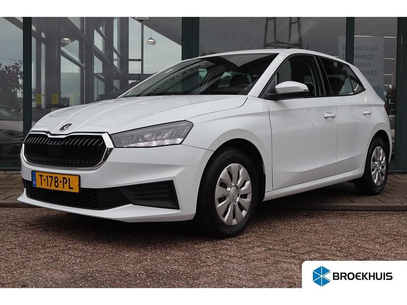 Wit Gebruikt 2023 Skoda Fabia Ambition Hatchback | € 16.400 (Eerlijke prijs) - Afbeelding 1/4