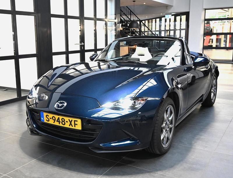 Blauw Gebruikt 2023 Mazda MX5 Kizuna Cabriolet | € 30.850 (Eerlijke prijs) - Afbeelding 1/4