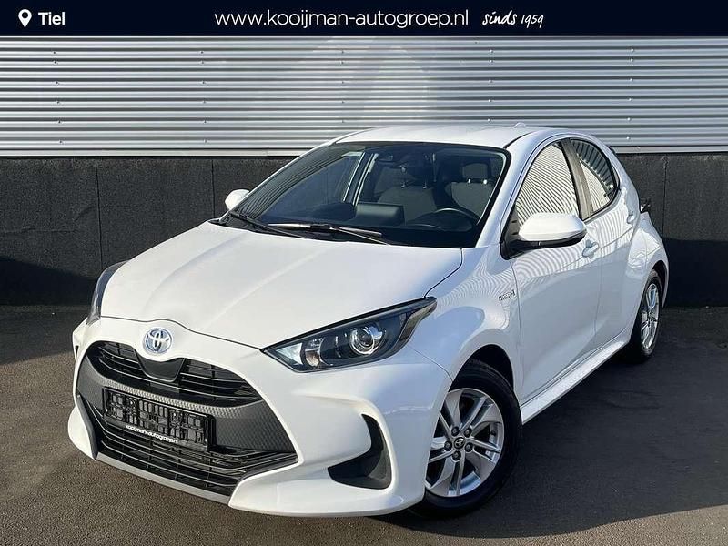 Occasion Toyota Yaris Hybrid Business Edition 116 PK (85 kW) 2021 Vit Hatchback