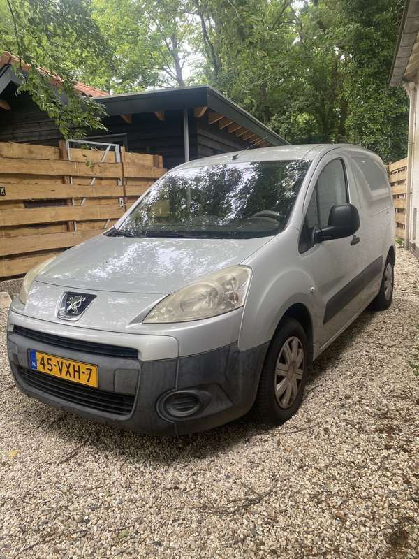 Gebruikt 2008 Peugeot Partner Comfort MPV | € 1.800 (Eerlijke prijs) - Afbeelding 1/4