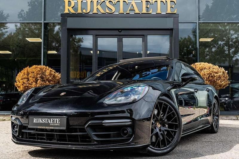 Zwart Occasion 2017 Porsche Panamera Sport Sedan | € 59.900 (Eerlijke prijs) - Afbeelding 1/4