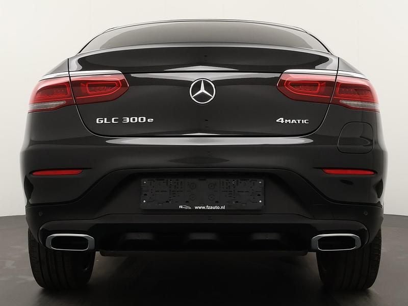 Occasion Mercedes GLC300 Premium 320 PK (235 kW) 2021 Zwart Coupé