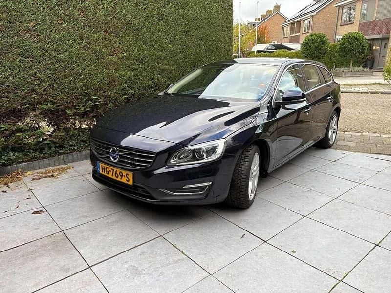 Blauw Gebruikt 2015 Volvo V60 Summum Stationwagen | € 9.900 (Goede deal) - Afbeelding 1/4