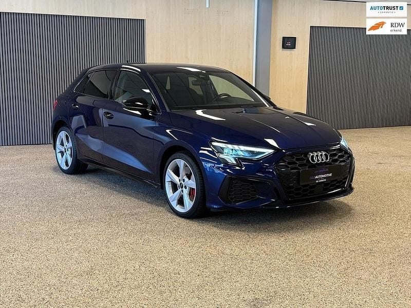 Blauw Gebruikt 2021 Audi A3 Sportback e-tron Competition Hatchback | € 27.999 (Super prijs) - Afbeelding 1/4