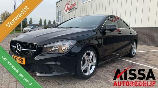 Zwart Gebruikt 2016 Mercedes CLA180 Edition 1 Sedan | € 16.499 (Duur) - Afbeelding 1/4