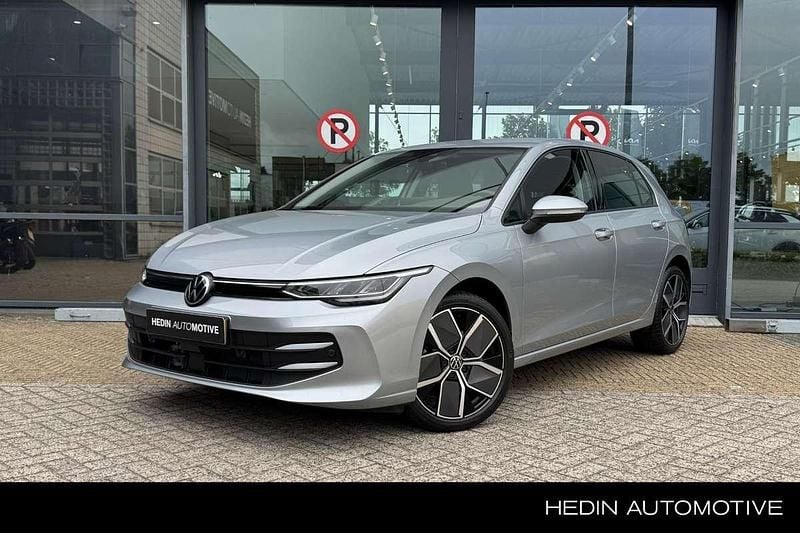 Grijs Gebruikt 2024 VW Golf VIII Edition Hatchback | € 28.745 (Super prijs) - Afbeelding 1/3