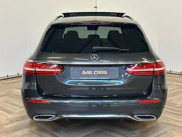Occasion Mercedes E300 AMG line 2020 Grijs (metallic) Stationwagen