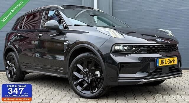 Zwart (metallic) Gebruikt 2023 Lynk & Co 01 SUV | € 24.950 (Eerlijke prijs) - Afbeelding 1/4