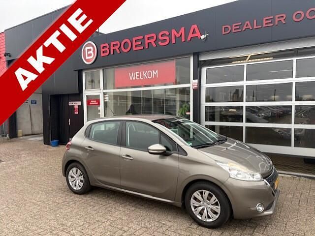 Grijs Gebruikt 2014 Peugeot 208 Envy Hatchback | € 3.400 (Super prijs) - Afbeelding 1/4