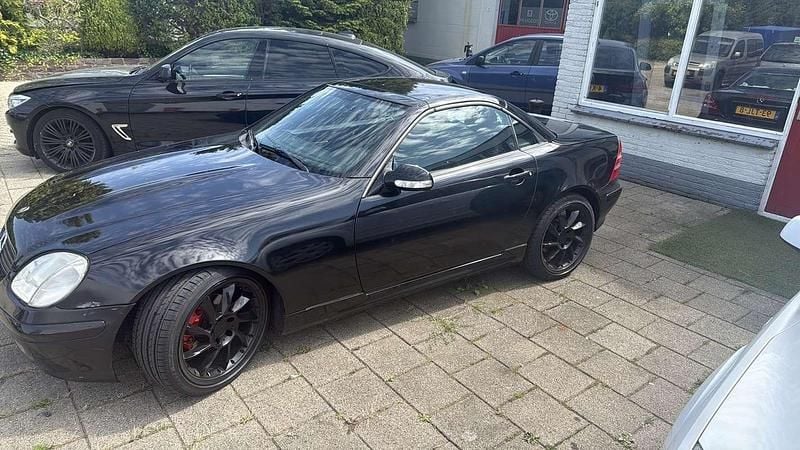 Zwart Gebruikt 2002 Mercedes SLK200 Cabriolet | € 3.250 (Goede deal) - Afbeelding 1/4