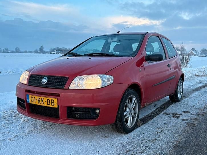 Gebruikt 2005 Fiat Punto | € 1.350 (Eerlijke prijs) - Afbeelding 1/4