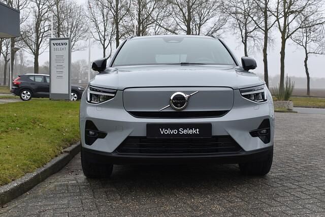 Occasion Volvo EX40 Plus 185 kW (252 PK) 2025 Grijs SUV