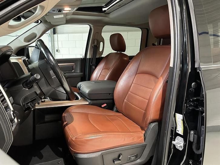 Occasion Dodge Ram 401 PK (294 kW) 2021 Zwart (metallic) Pickup