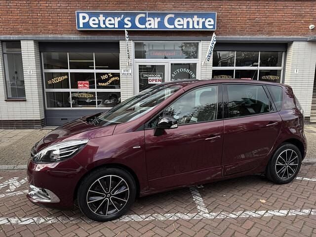 Rood Gebruikt 2013 Renault Scénic III Bose Edition MPV | € 8.950 (Iets duurder) - Afbeelding 1/4