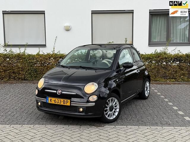 Zwart Gebruikt 2010 Fiat 500C Pop Cabriolet | € 4.745 (Eerlijke prijs) - Afbeelding 1/4