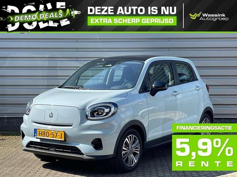 Blauw (metallic) Gebruikt 2024 Leapmotor T03 Hatchback | € 17.899 (Eerlijke prijs) - Afbeelding 1/3