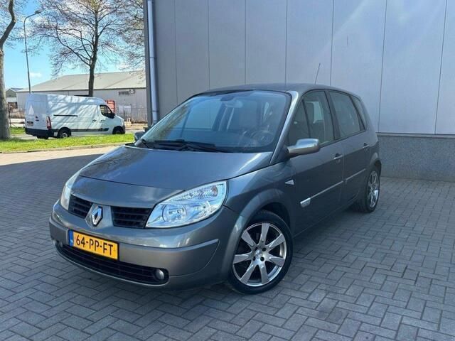 Grijs Gebruikt 2004 Renault Scénic II Authentique MPV | € 1.999 (Eerlijke prijs) - Afbeelding 1/4