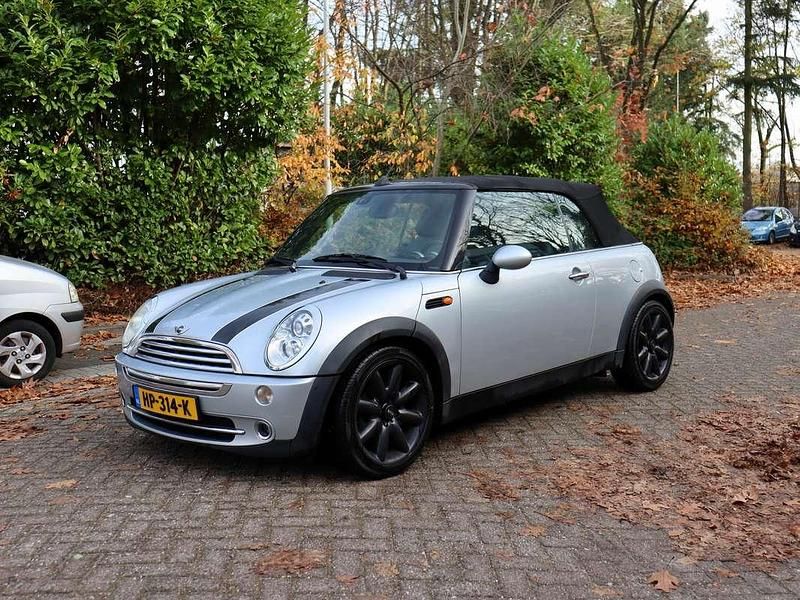Occasion Mini Cooper Cabriolet Chili 116 PK (85 kW) 2005 Zilver Cabriolet