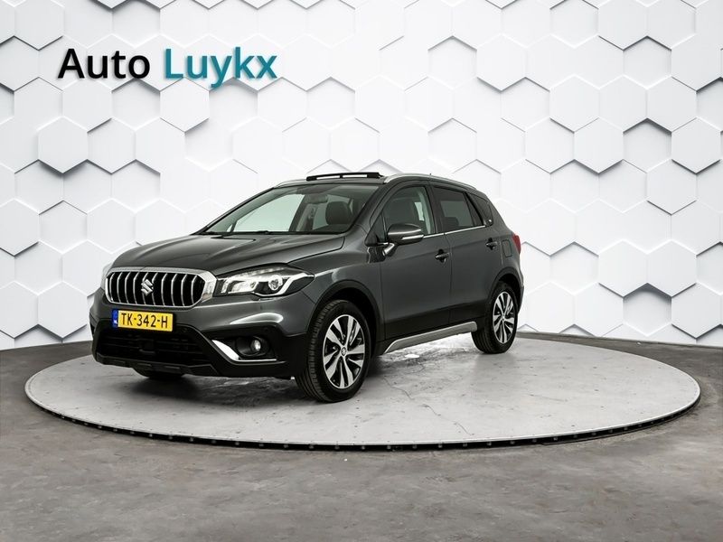 Grijs Gebruikt 2018 Suzuki SX4 S-Cross SUV | € 17.740 (Eerlijke prijs) - Afbeelding 1/4