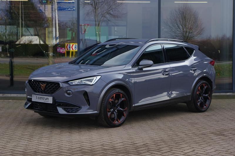 Grijs (metallic) Occasion 2023 Cupra Formentor VZ SUV | € 32.950 (Eerlijke prijs) - Afbeelding 1/4