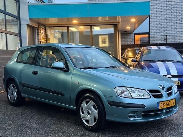 Occasion Nissan Almera Comfort 114 PK (83 kW) 2000 Groen Hatchback