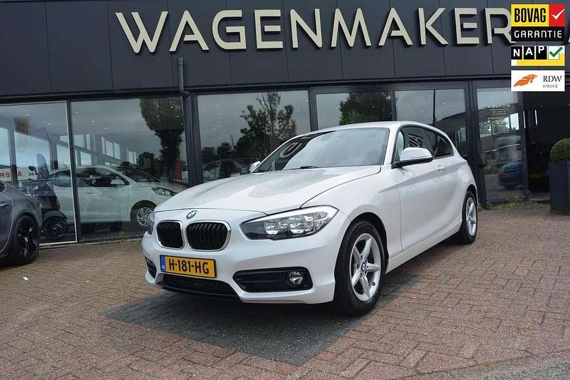Wit Gebruikt 2018 BMW 118 Hatchback | € 13.950 - Afbeelding 1/4