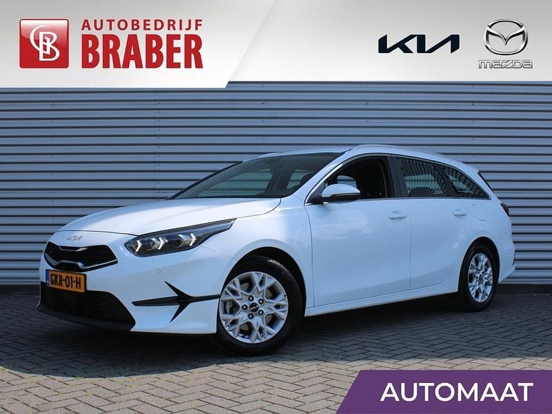 Wit Gebruikt 2024 Kia Ceed Stationwagen | € 29.545 (Eerlijke prijs) - Afbeelding 1/2