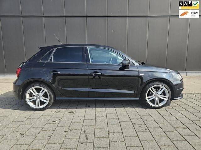 Zwart Gebruikt 2016 Audi A1 Sportback S-Line Hatchback | € 11.999 (Eerlijke prijs) - Afbeelding 1/4