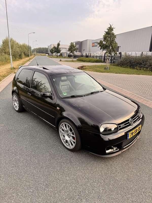 Zwart Gebruikt 1998 VW Golf IV GTI Hatchback | € 5.500 - Afbeelding 1/4