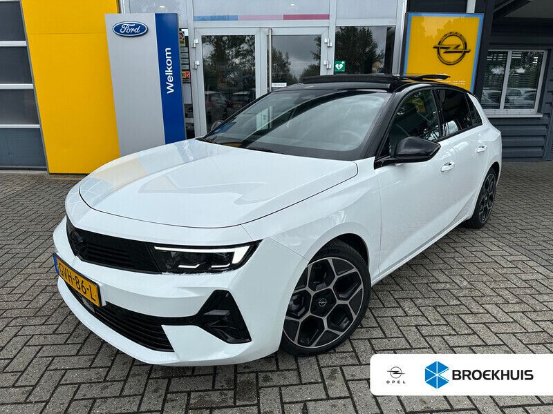 Wit Gebruikt 2024 Opel Astra Ultimate Hatchback | € 33.400 - Afbeelding 1/4