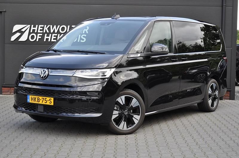 Zwart Gebruikt 2025 VW T6.1 Van | € 69.950 - Afbeelding 1/4