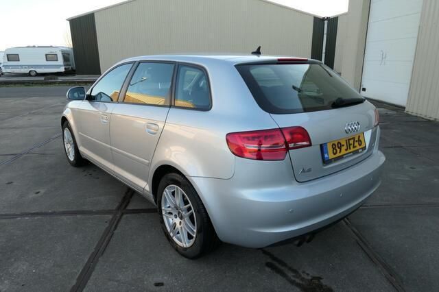 Occasion Audi A3 Sportback Attraction 125 PK (91 kW) 2009 Grijs Hatchback