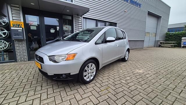 Grijs Gebruikt 2009 Mitsubishi Colt Edition Stationwagen | € 5.950 (Duur) - Afbeelding 1/4