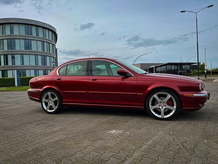 Gebruikt 2005 Jaguar X-type | € 950 - Afbeelding 1/4