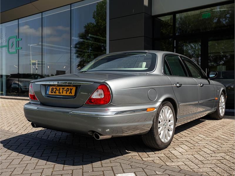Occasion Jaguar XJ 238 PK (175 kW) 2003 Grijs Sedan