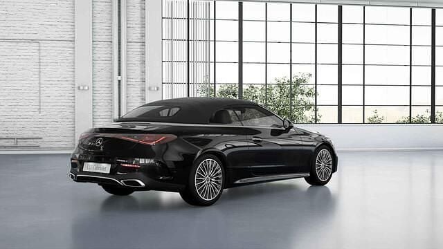 Occasion Mercedes CLE200 AMG line 204 PK (150 kW) 2024 Zwart Cabriolet