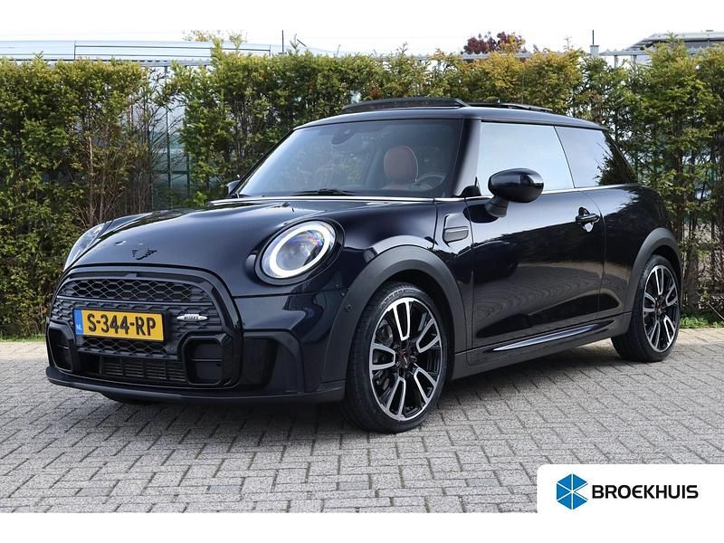 Blauw Gebruikt 2023 Mini John Cooper Works Hatchback | € 26.900 (Eerlijke prijs) - Afbeelding 1/4